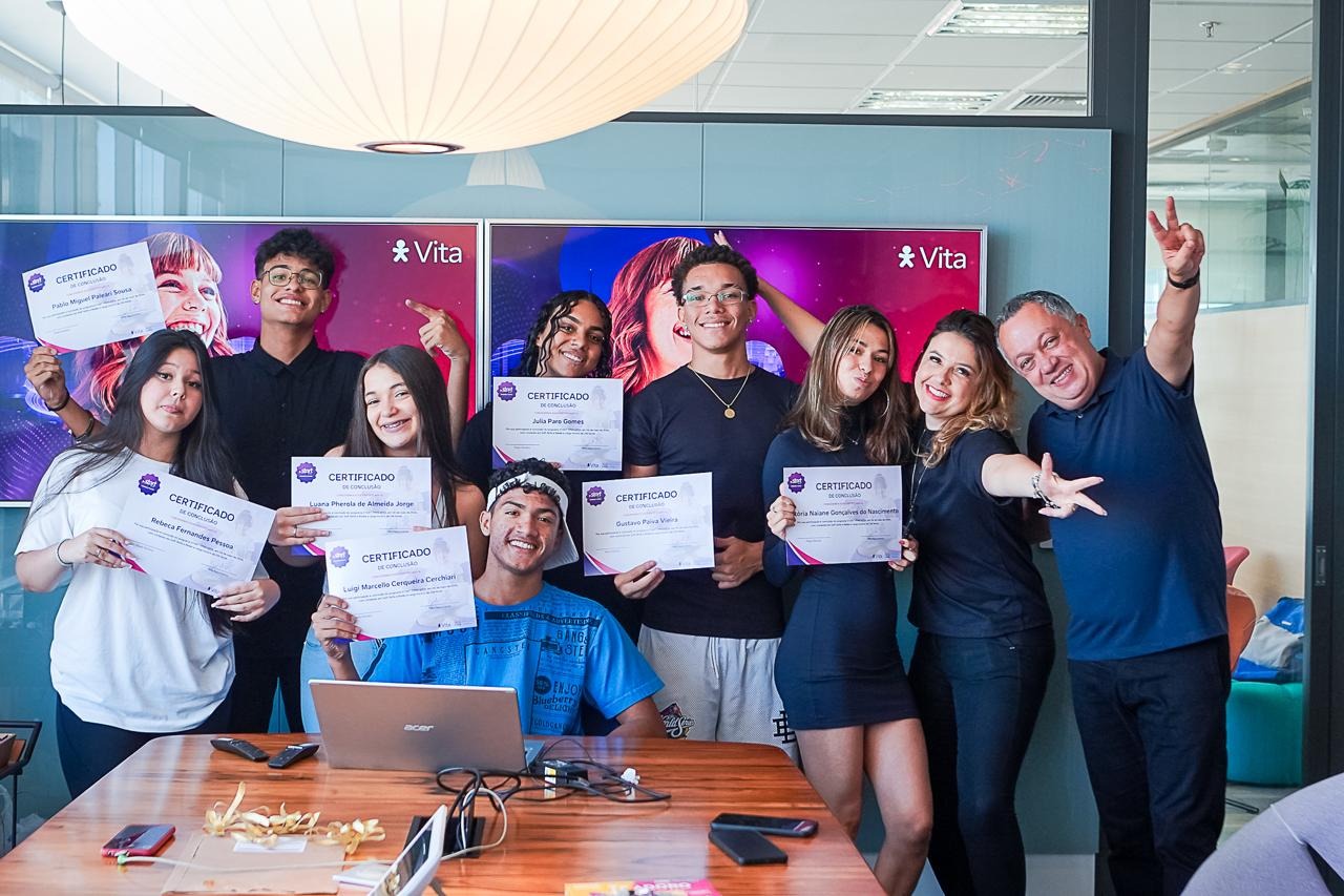 Jovens em treinamento no Projeto Start